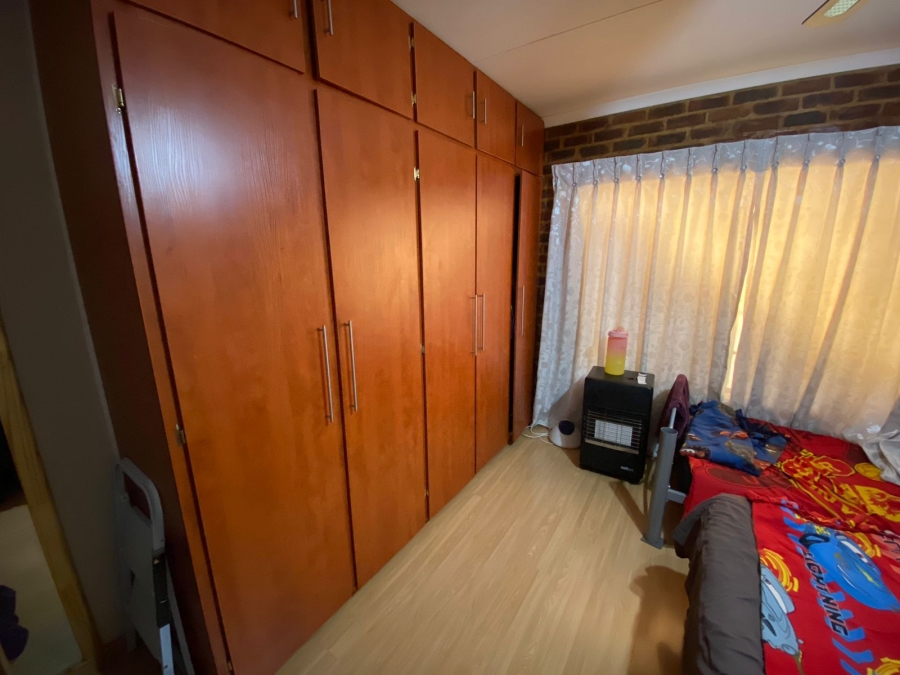 8 Bedroom Property for Sale in Baillie Park North West